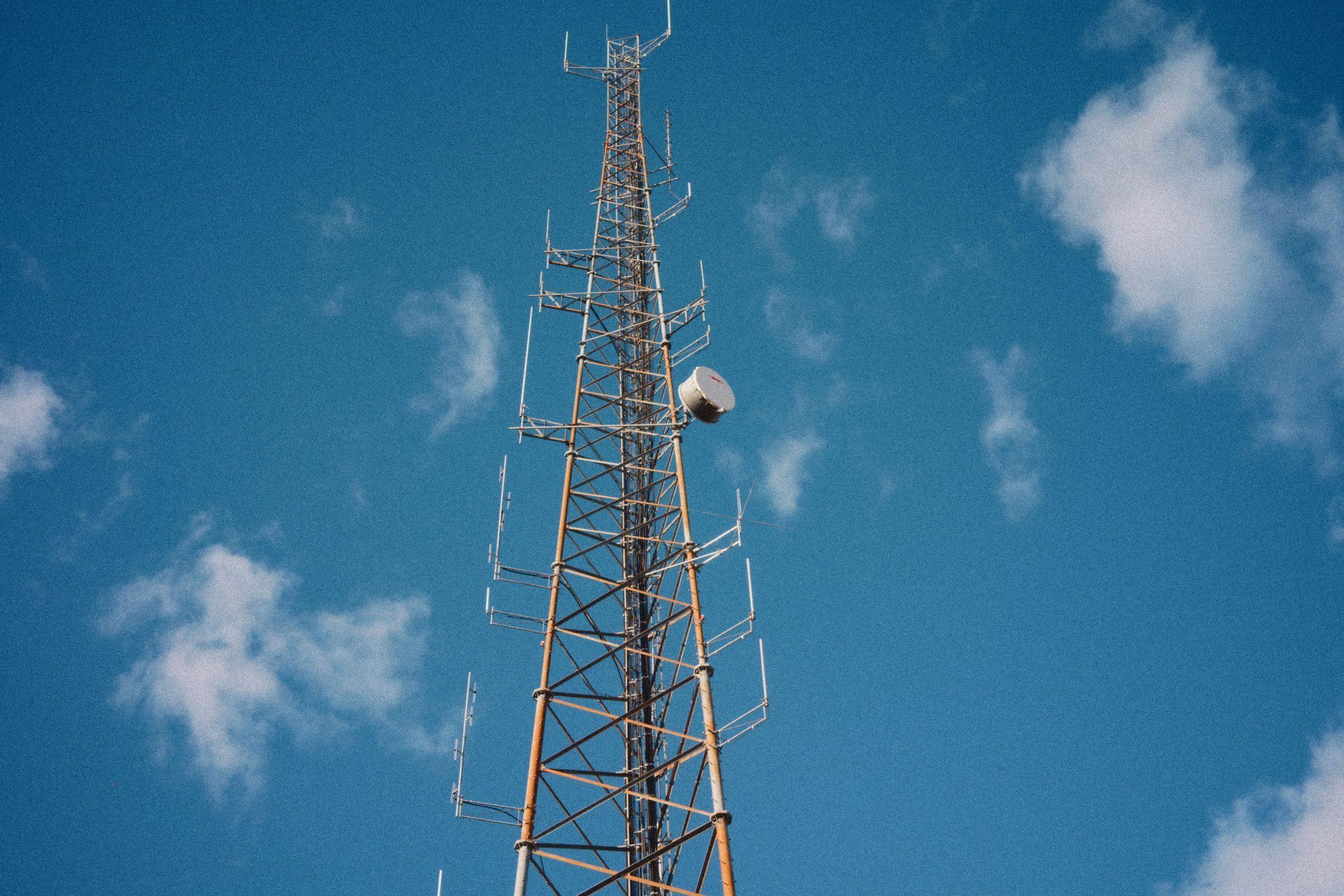 Fixed monitoring installation, the kind of site PRECISE AN4 is designed for